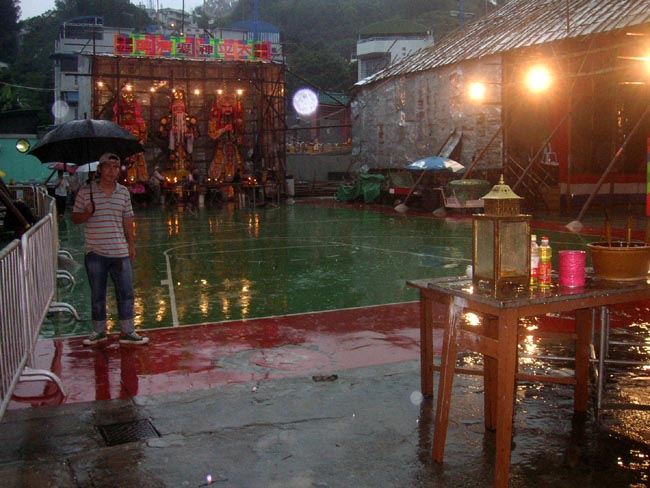 bun festival rain morning